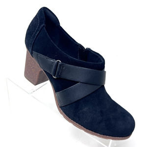 Clarks Sashlin Fiona Bootie Black Suede Chunky Heel Ankle Boot Womens Size 10 M